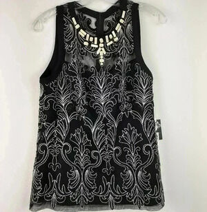 Nanette lepore Top Size 4 NWT